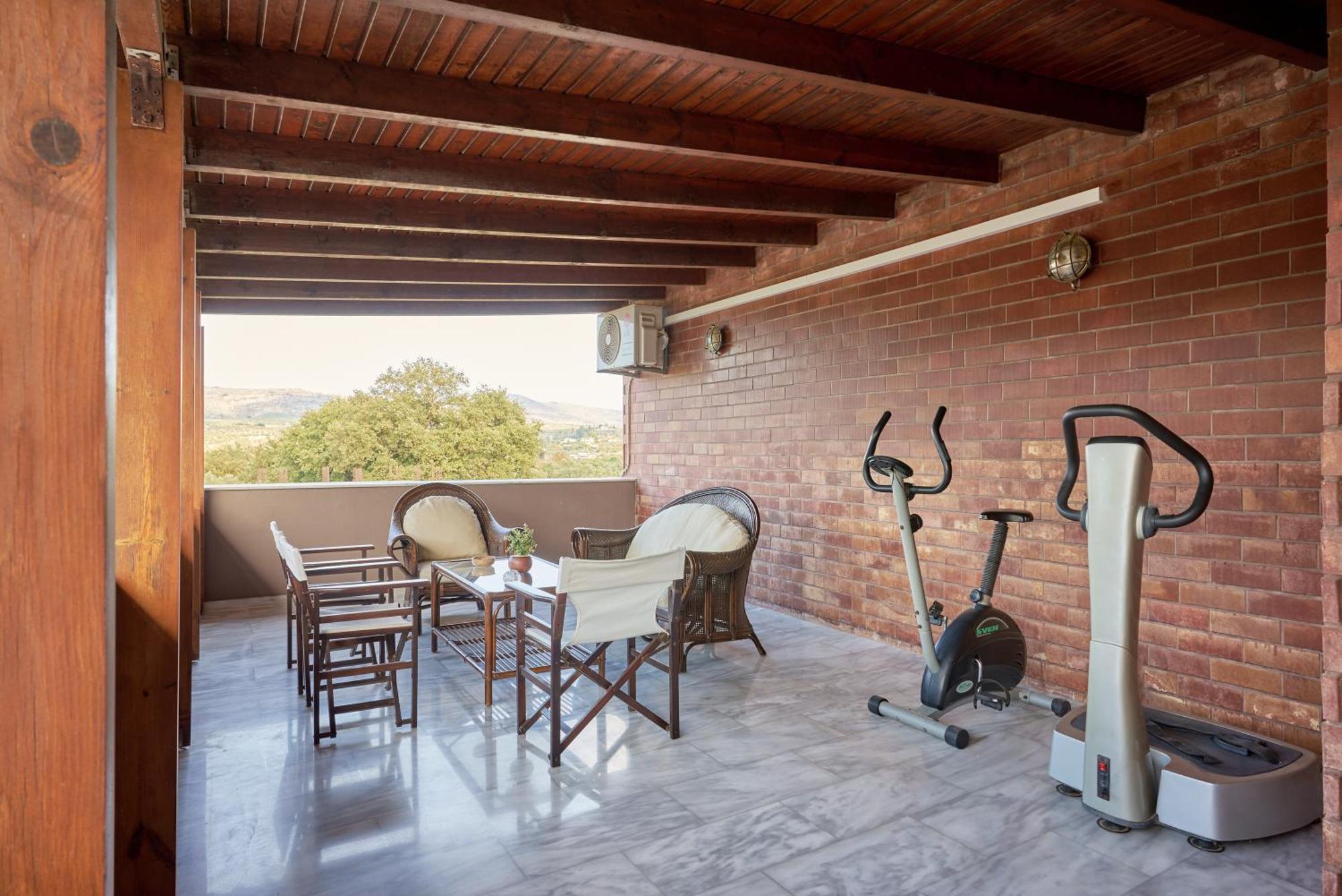 Villa Felenia Vryses エクステリア 写真