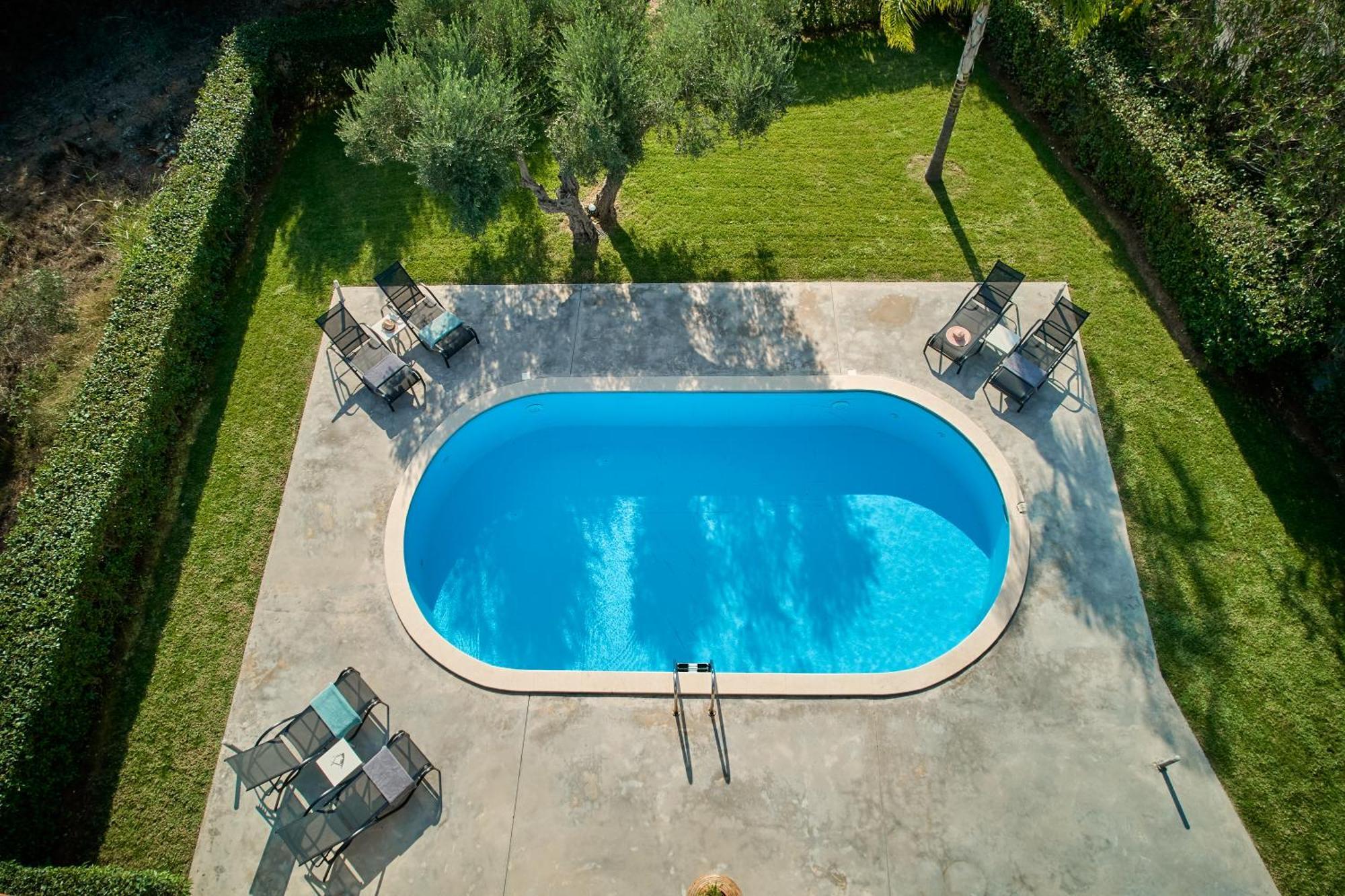 Villa Felenia Vryses エクステリア 写真
